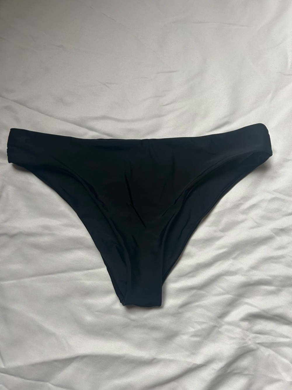black bikini bottoms Size M #swimwear #beachwear